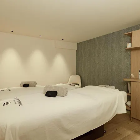 Отель & Amoria La Baule, A Member Of Radisson Individuals Ла-Боль-Эскублак